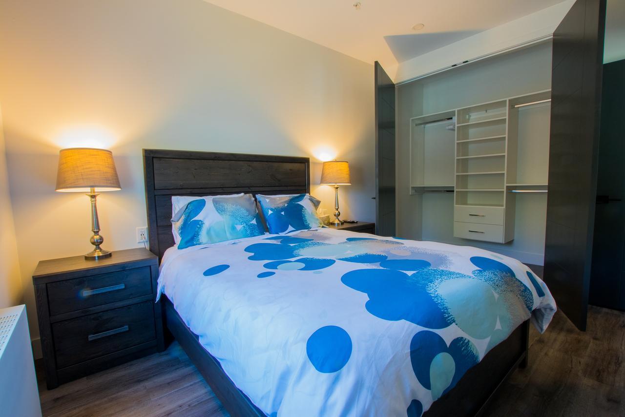 Hotel The Burfield à Sun Peaks Extérieur photo